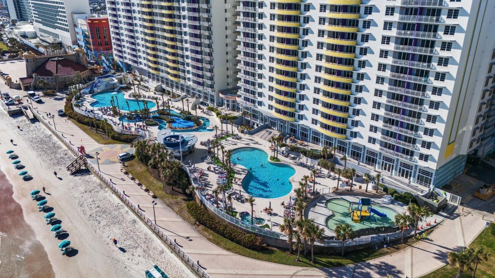 13th Floor 1 Bedroom Condo- Private Balcony- Ocean Walk *